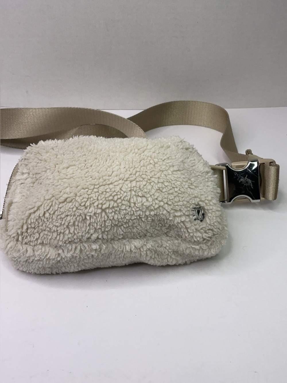 Lululemon Everywhere Fleece Belt Bag